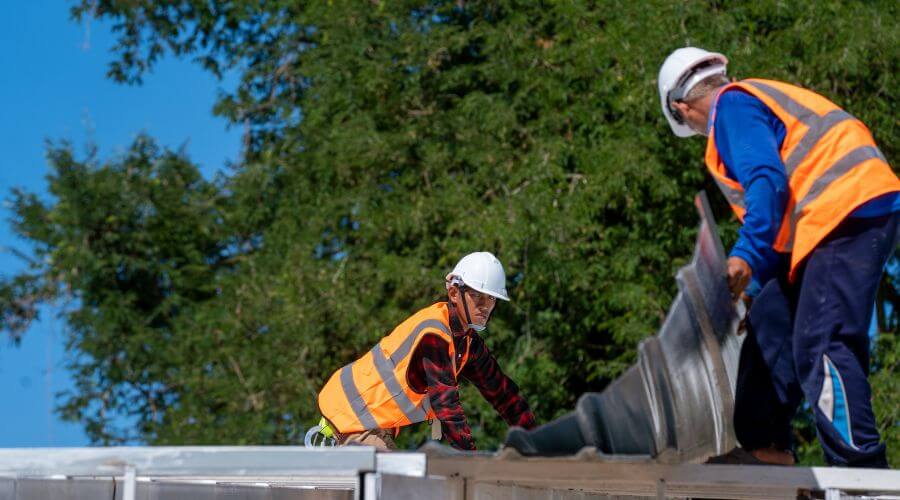 Professional gutter cleaning in Swoope, VA
